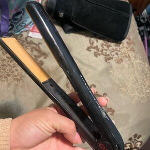 CHI Black and Gold Hair Straightener